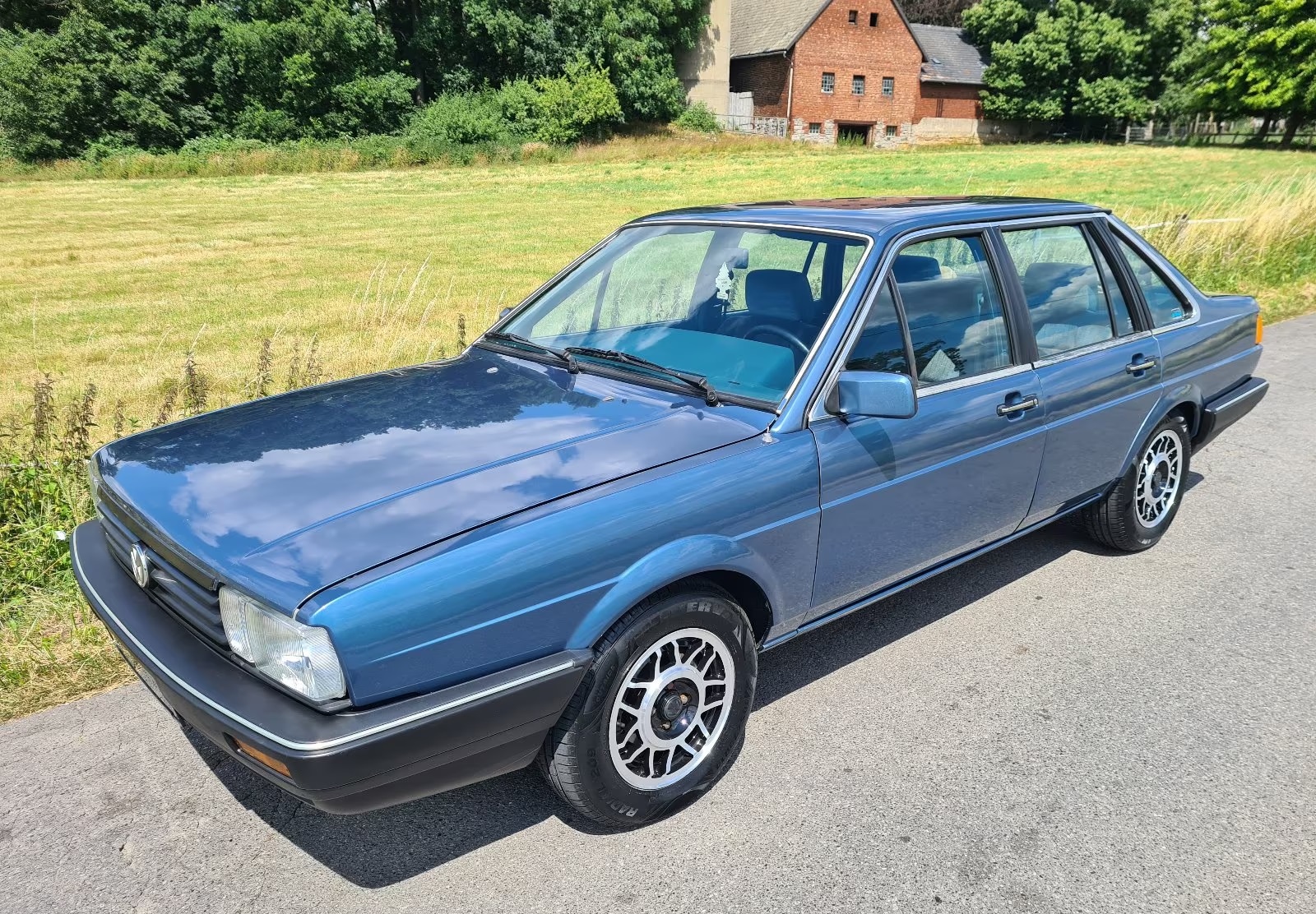 Image of Volkswagen Passat Carat